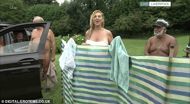 Showbiz 8/9: Phương Mỹ Chi kể kỉ niệm 'dở khóc dở cười' khi lần đầu đi hát đám ma ảnh 6