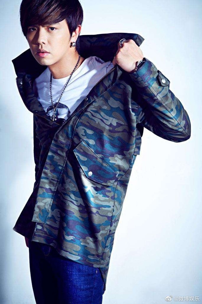 Showbiz 16/9: Hoài Linh cùng Dương Triệu Vũ hát mừng sinh nhật mẹ ảnh 4