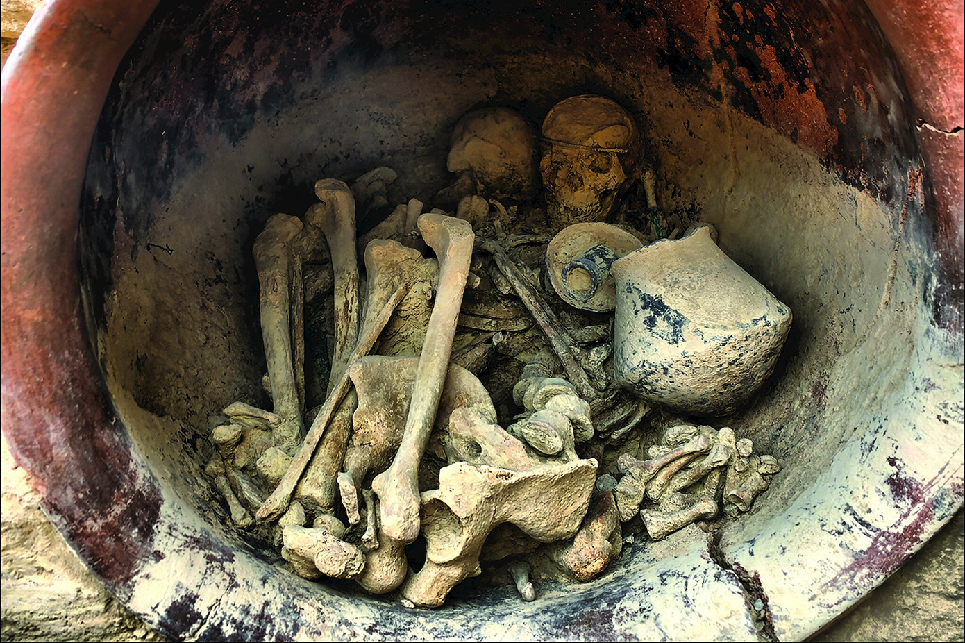 Phát hiện hài cốt ‘nữ vương’ 3.700 tuổi trong ngôi mộ chứa đầy trang sức hiếm có ảnh 1