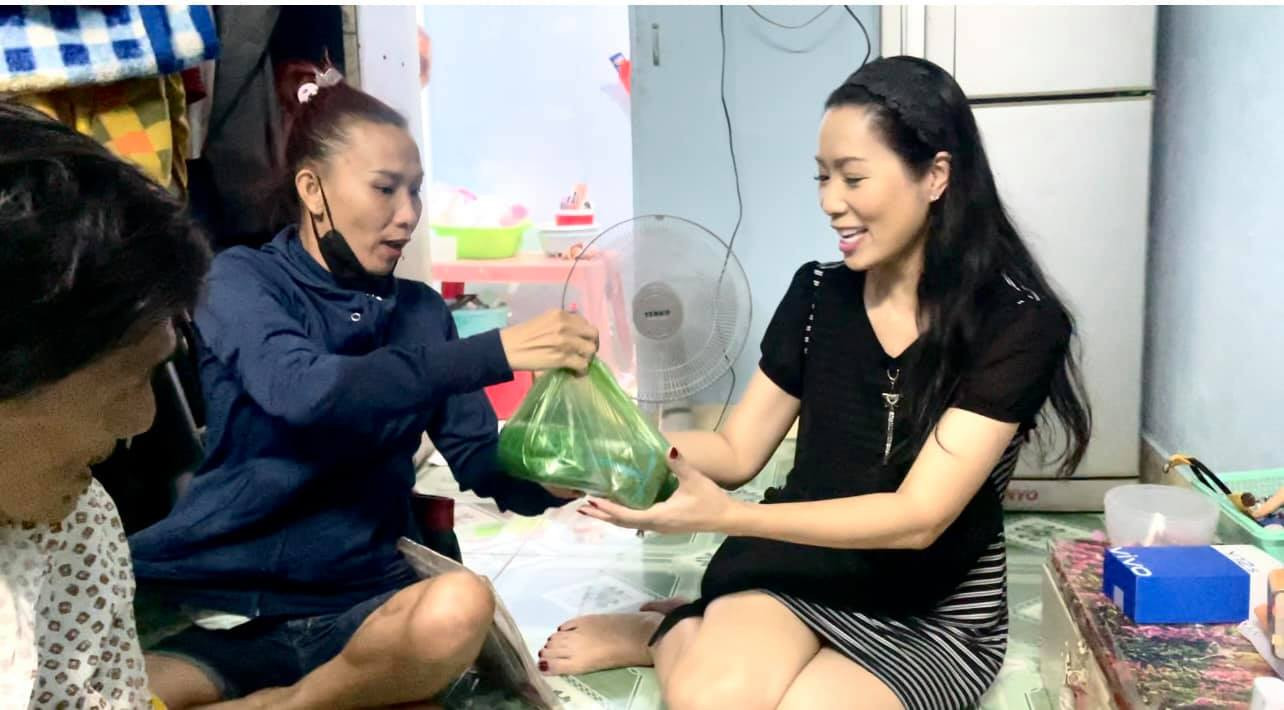 Bà xã Thương Tín: ‘Đừng cho nhau những lời cay đắng khi cuối đời’ ảnh 2