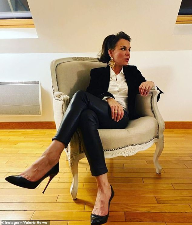 Cuốn hồi ký hé lộ về chốn ăn chơi trụy lạc sang trọng bậc nhất Paris ảnh 1