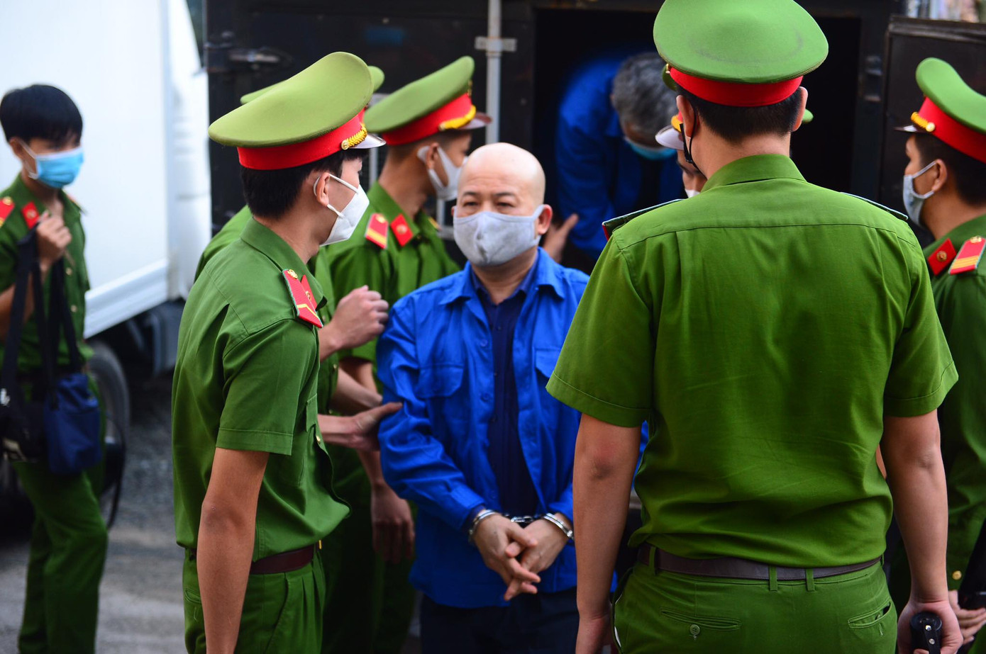 Ông Đinh La Thăng kêu oan nhưng không kháng cáo vụ sai phạm cao tốc Trung Lương ảnh 3