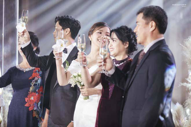 Lễ cưới Công Phượng: Dàn “nam thần” tuyển Quốc gia bê tráp, không thể thiếu “bố Park“ ảnh 4