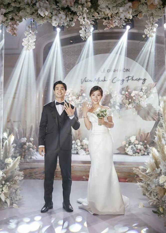 Lễ cưới Công Phượng: Dàn “nam thần” tuyển Quốc gia bê tráp, không thể thiếu “bố Park“ ảnh 1