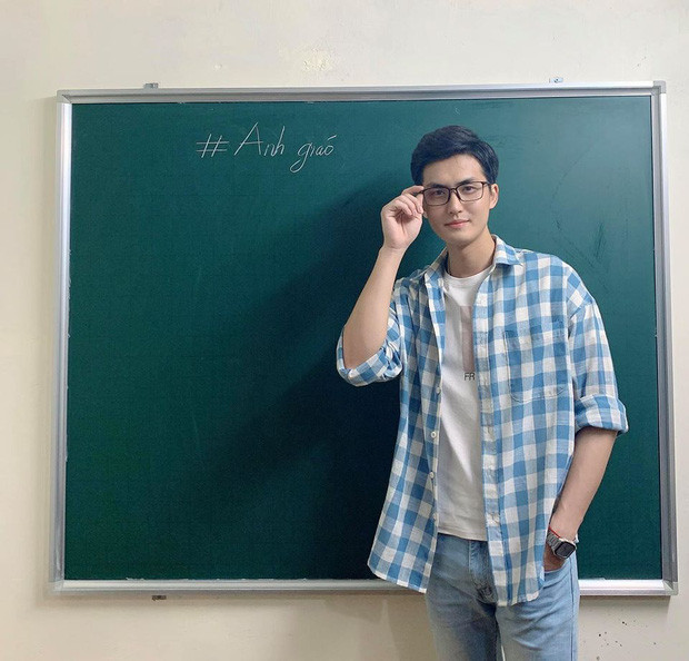 Ai bảo dân Toán khô khan, mời vào xem thầy giáo 9x thả thính “cực căng” đây này ảnh 3