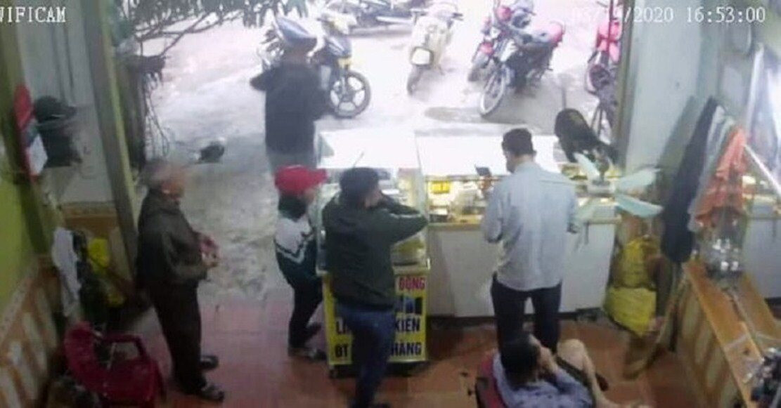 Trạm tin nóng: Học sinh TP.HCM dự kiến trở lại trường ngày 15/5 ảnh 4