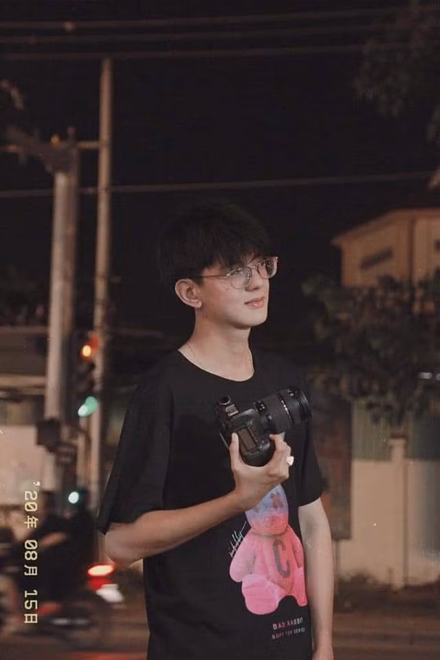 Chàng cameraman Cần Thơ khiến hội chị em ngẩn ngơ vì nhan sắc "cực phẩm" ảnh 1