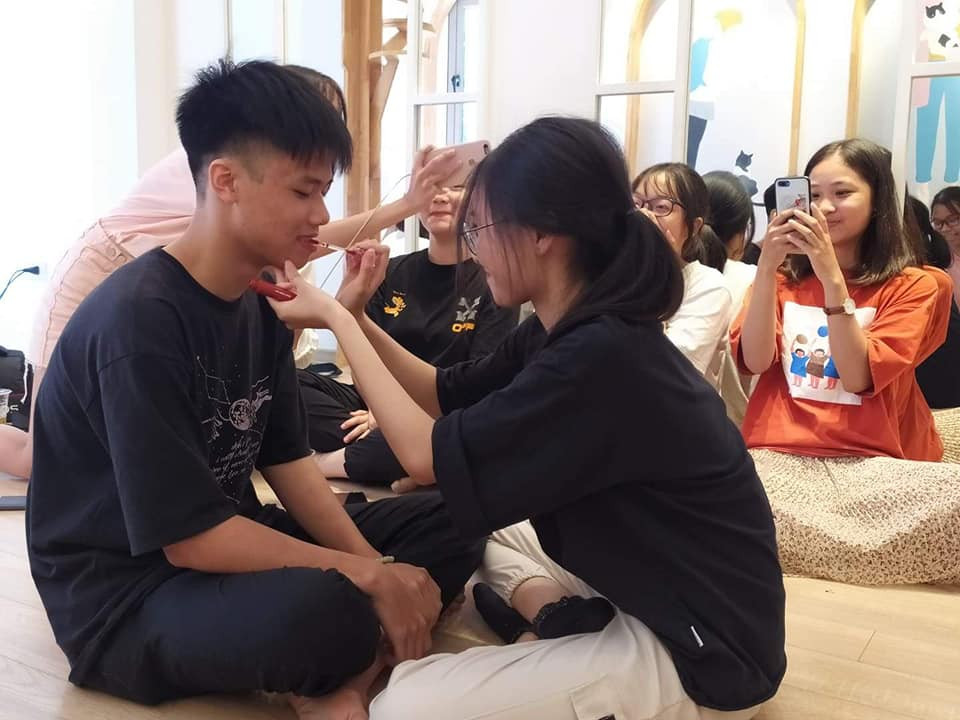 Donsine - CLB ngập tràn món ngon và yêu thương tròn đầy của teen THPT Lê Quý Đôn (Hà Nội) ảnh 4