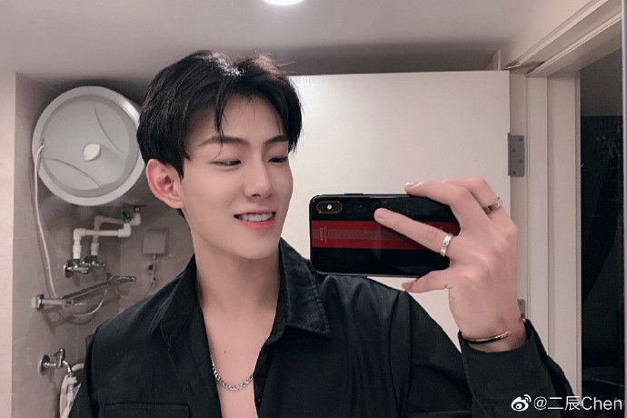 Điểm danh những nam thần vạn người mê trên TikTok khiến hội chị em “ôm tim” ảnh 3