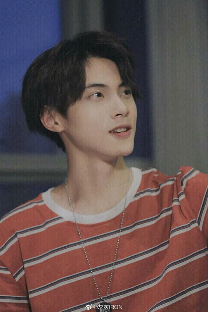 Điểm danh những nam thần vạn người mê trên TikTok khiến hội chị em “ôm tim” ảnh 8