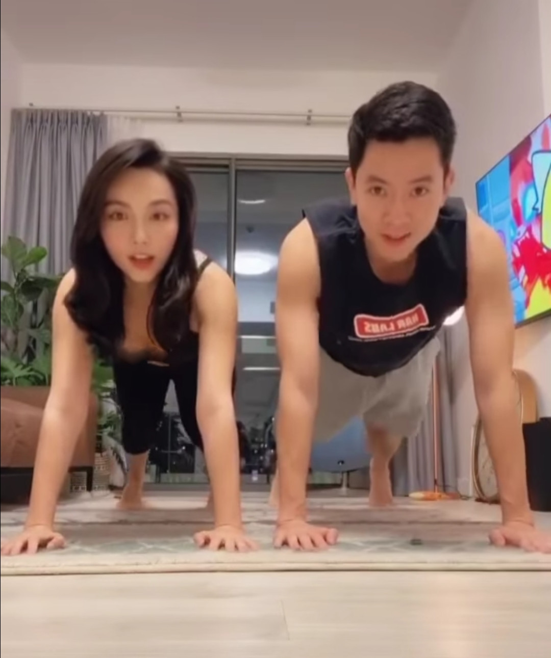 Gửi Quang Đạt - Hà Trúc: Ở nhà cách ly khổ lắm rồi, đừng “tra tấn” chúng tôi thêm nữa ảnh 11