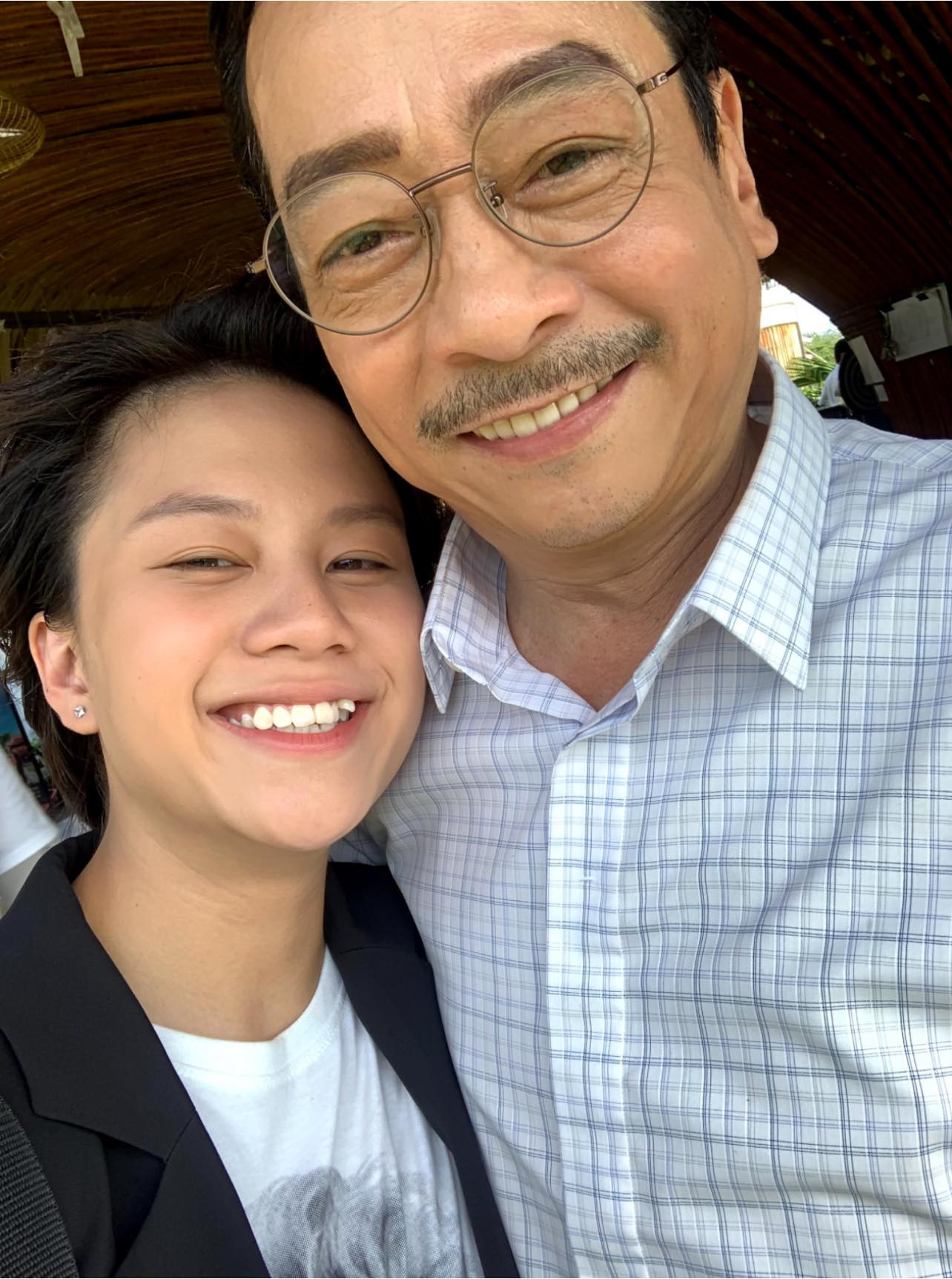 Dàn con của 'Về nhà đi con' vẫn không thể tin bố Hoàng Dũng qua đời ảnh 2