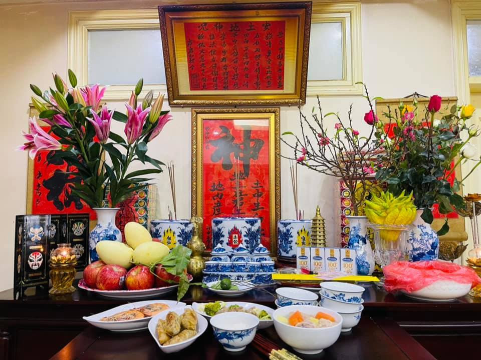 Mâm cỗ cúng Táo Quân của gia đình NSND Tự Long, Công Lý và loạt sao Việt ảnh 2