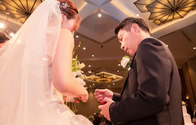 Con trai viết lời ý nghĩa tặng NSND Công Lý trong ngày cưới ảnh 3