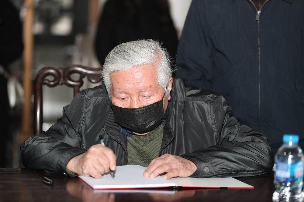 Phút cuối tiễn biệt NSND Trung Kiên ảnh 7