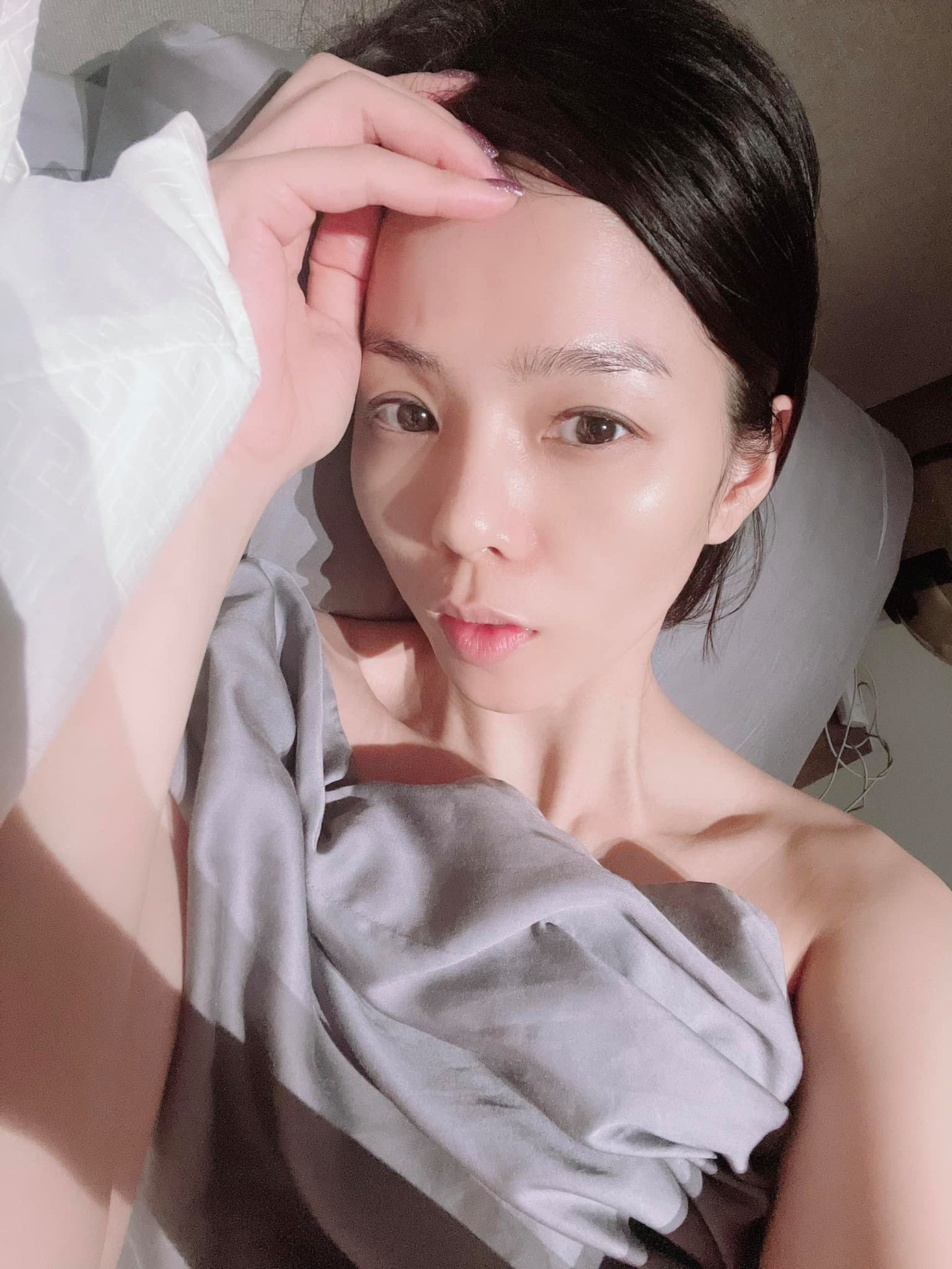 Bị chê gầy hốc hác, Lệ Quyên lên tiếng đính chính tiết lộ cân nặng thật ảnh 1