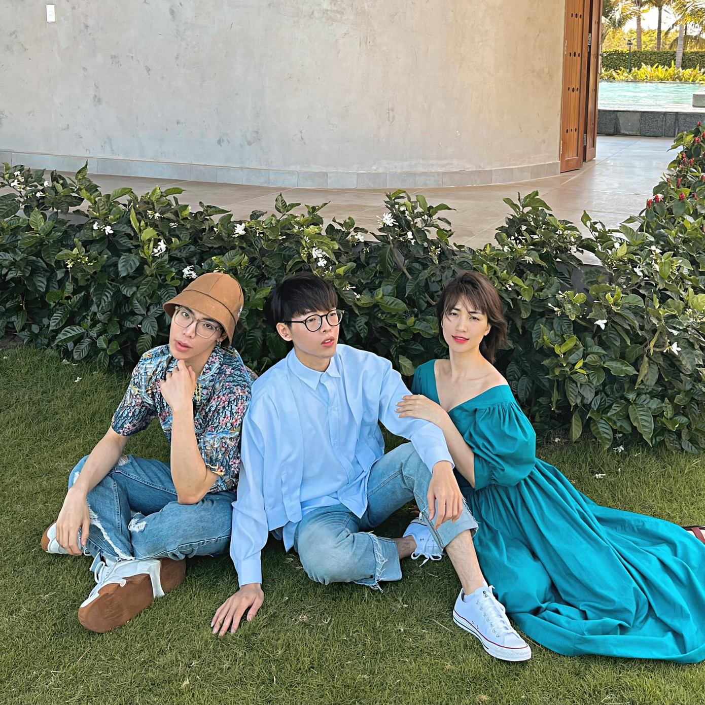 Dân mạng 'hoang mang' trước gương mặt méo của Erik ảnh 1