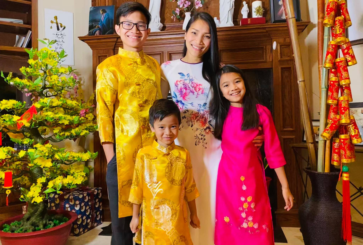 SAO VIỆT 30 TẾT: NSND Công Lý khoe mâm cúng đầy đủ, Như Quỳnh rạng rỡ đón xuân Tân Sửu ảnh 6