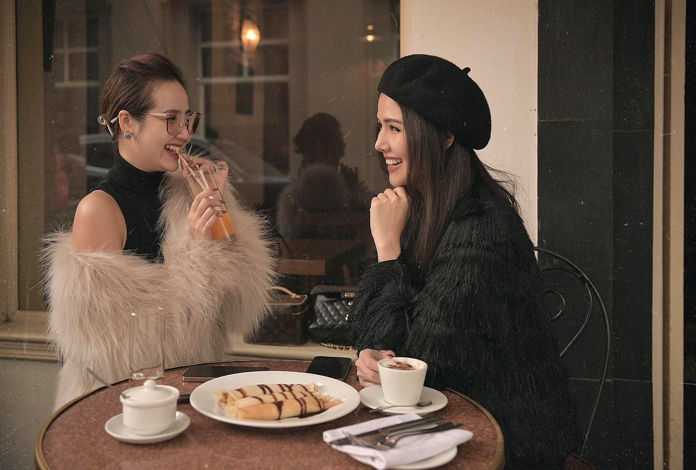 Vợ cũ Việt Anh nói lời ẩn ý: 'Vợ chồng 8-9 năm còn bỏ nhau như thường...' ảnh 6