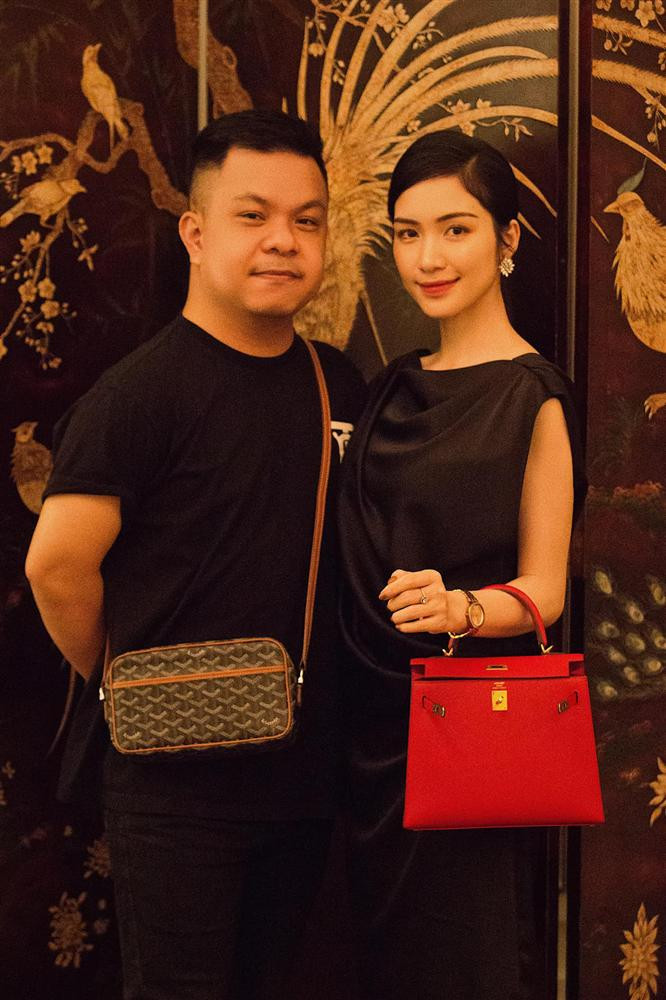 Quỳnh Nga diện váy ngủ trễ nải nóng bỏng ảnh 6