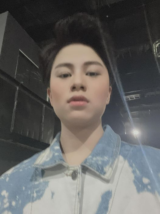 Khán giả phản ứng khi Hà Hồ vừa làm vừa ôm con ngủ gật ảnh 8