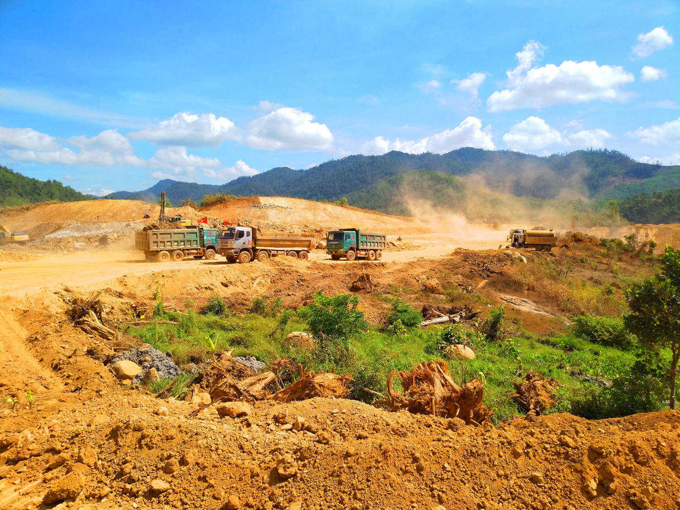 Đẩy nhanh tiến độ giải ngân vốn và ứng phó mưa lũ tại công trình thủy lợi Đắk Lắk ảnh 5