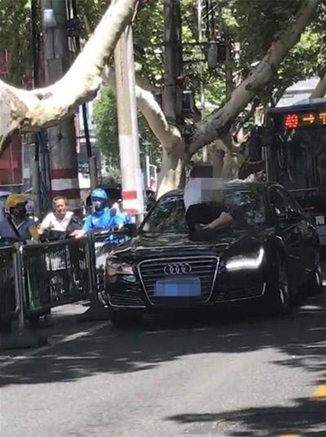 Hot: Những “xế hộp” sau một đêm bỗng chốc nổi tiếng vì “tiểu tam“ ảnh 9