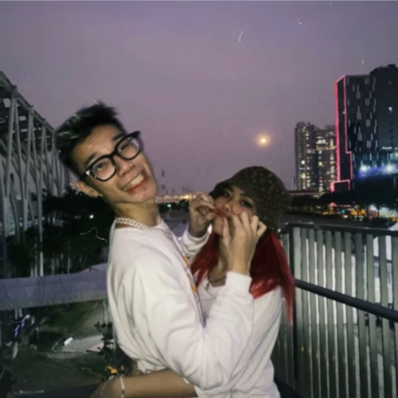 “Sao” Việt đón Valentine: Sơn Tùng thả tim, Thiều Bảo Trâm đẹp nhất khi không thuộc về ai, Tóc Tiên gợi cảm “một mình“ ảnh 16