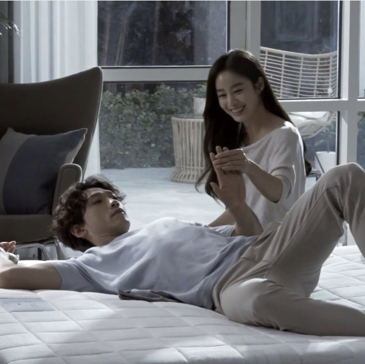 Mối tình 10 năm của “ông bà hoàng” từ yêu đơn phương đến tột cùng hạnh phúc của showbiz ảnh 8