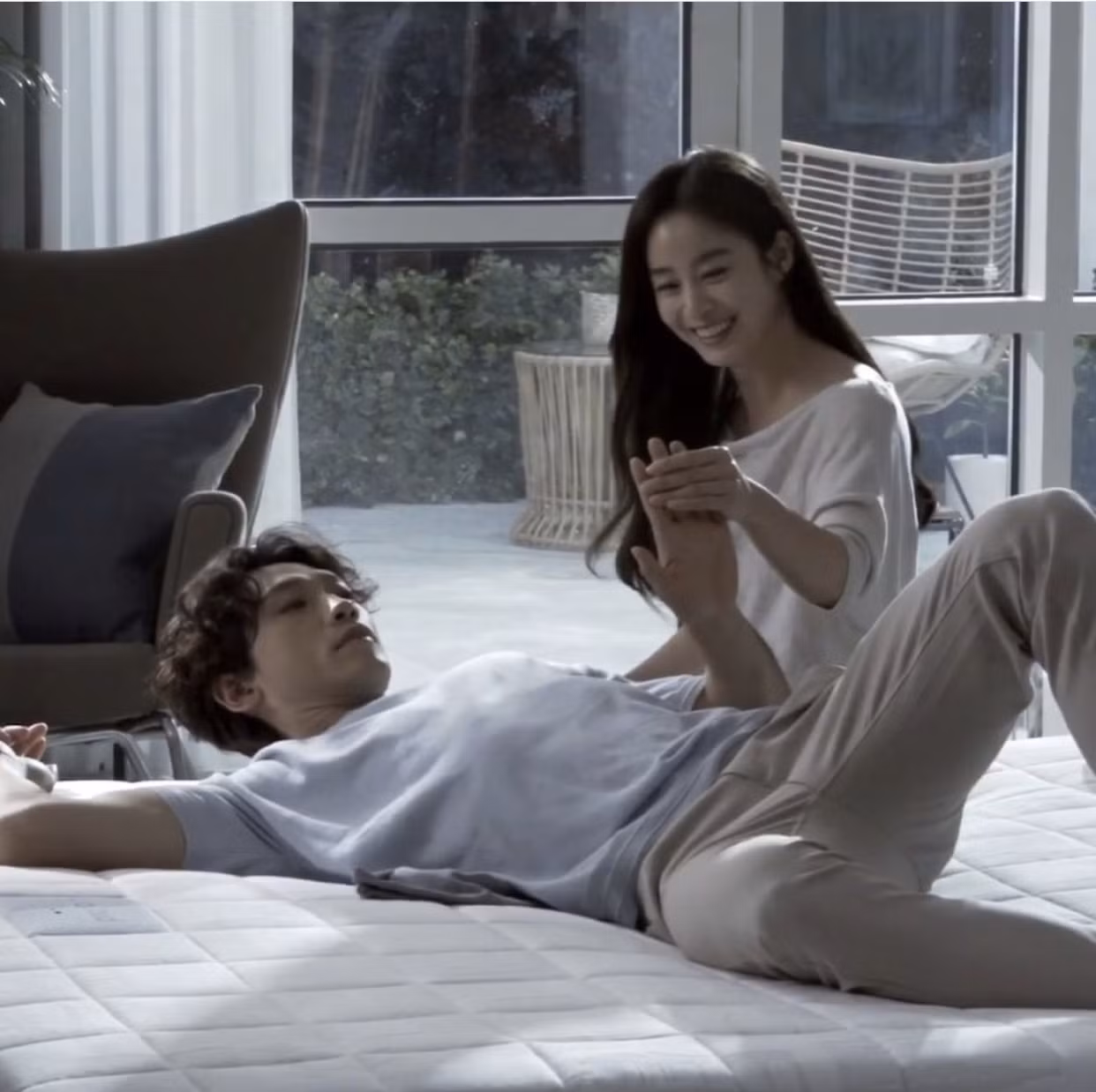 Mối tình 10 năm của “ông bà hoàng” từ yêu đơn phương đến tột cùng hạnh phúc của showbiz ảnh 8