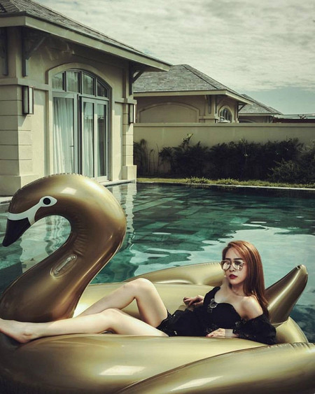 &#34;Cá sấu chúa&#34; Quỳnh Nga diện bikini, được khen &#34;body nức nở&#34; - 8