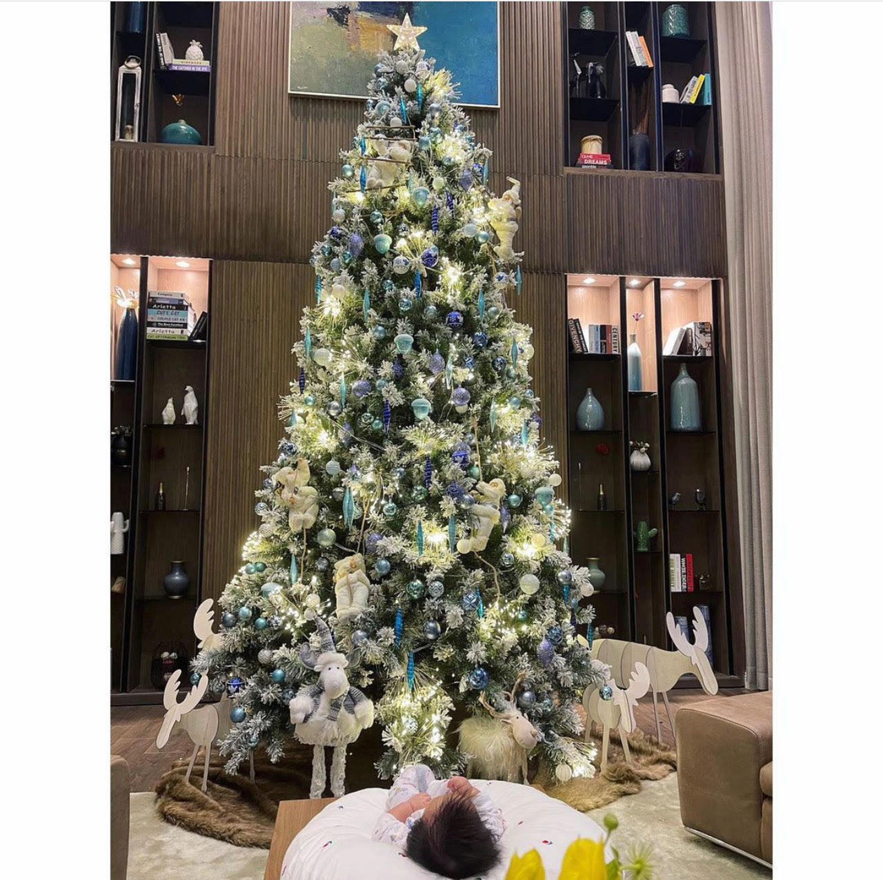 Sao Việt đón Noel 2020: Người hưởng niềm vui mới, kẻ chia tay đón Giáng sinh độc thân ảnh 8