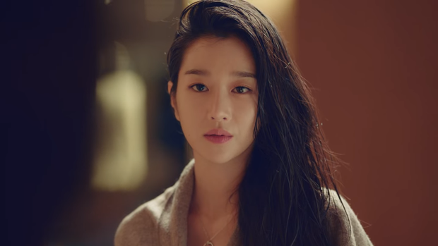 Knet khen nức nở tập 1 Điên Thì Có Sao của cụ giáo Kim Soo Hyun: Phim siêu hay và mê nhất là giọng nữ chính - Ảnh 2. Knet khen nức nở tập 1 Điên Thì Có Sao của cụ giáo Kim Soo Hyun: Phim siêu hay và mê nhất là giọng nữ chính - Ảnh 2.