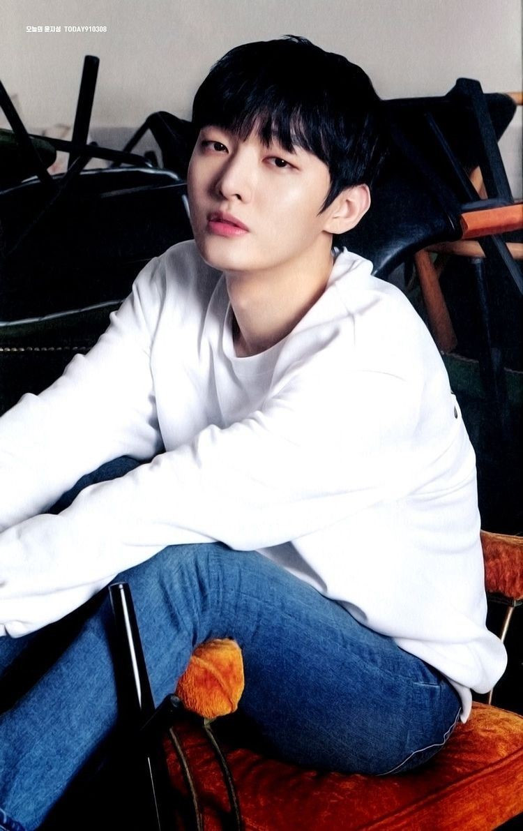 Yoon Ji Sung vừa xuất ngũ, lập tức gia nhập đường đua K-pop với sản phẩm dự là “bom tấn“ ảnh 7