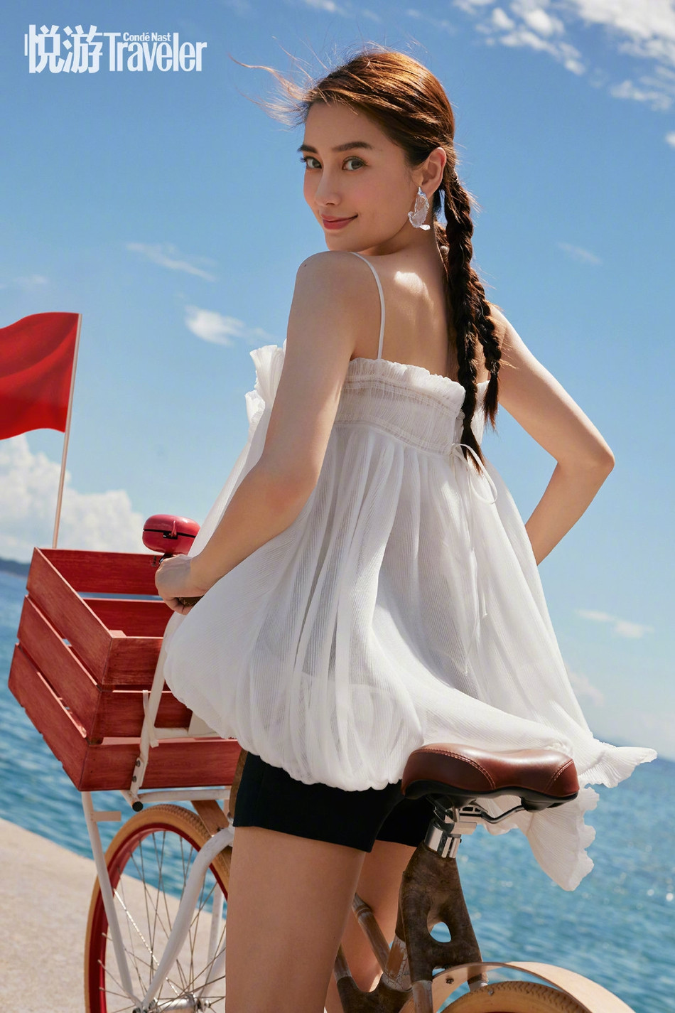 Đáp trả tin đồn xuống sắc, Angela Baby xuất hiện trong trang phục dân tộc Lê đẹp “hớp hồn“ ảnh 6