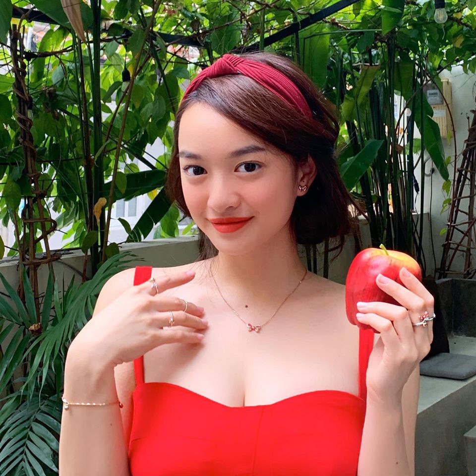 Hot girl 10X xinh như mộng gây &quot;giật mình&quot; vì ảnh thời &quot;ngố tàu&quot; da đen nhẻm, khó nhận ra - Ảnh 7.