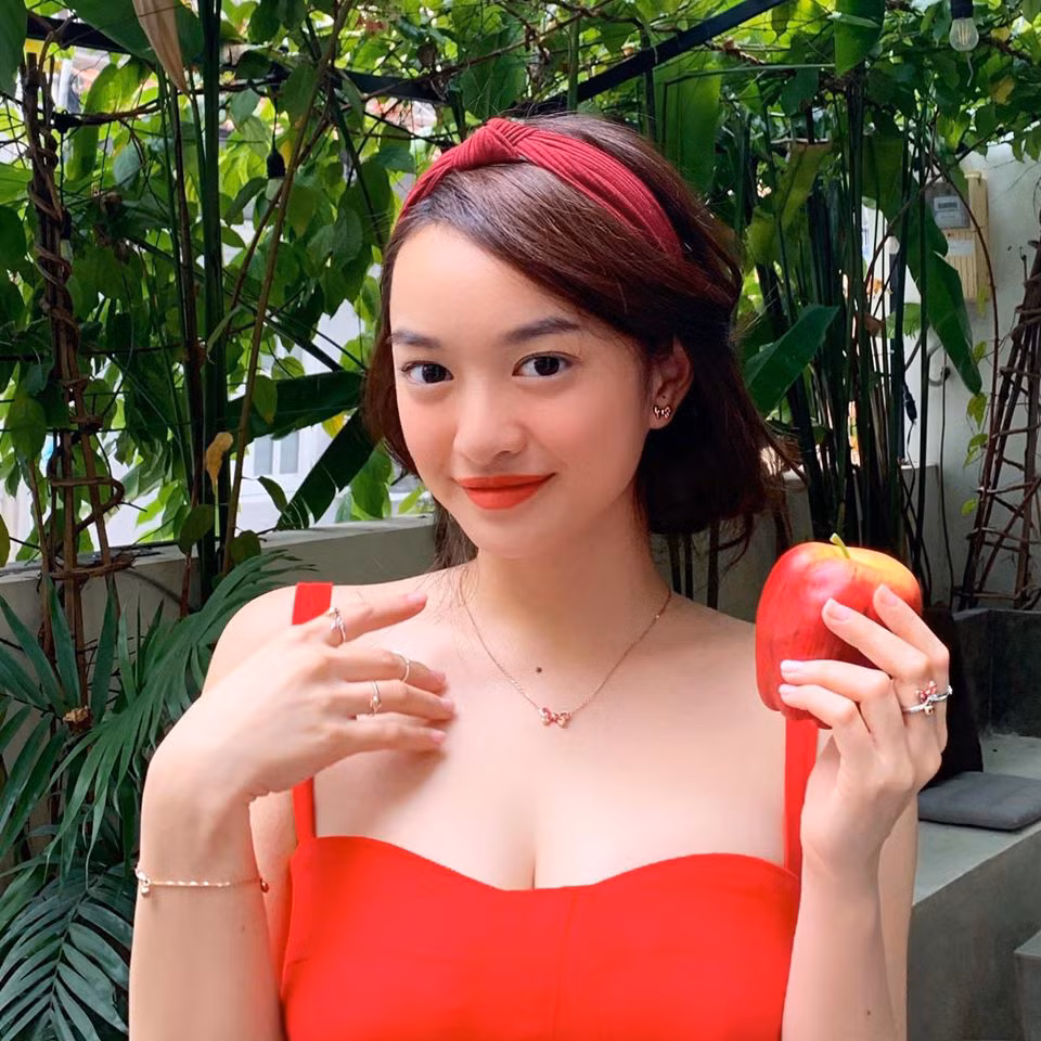 Hot girl 10X xinh như mộng gây "giật mình" vì ảnh thời "ngố tàu" da đen nhẻm, khó nhận ra - Ảnh 7.