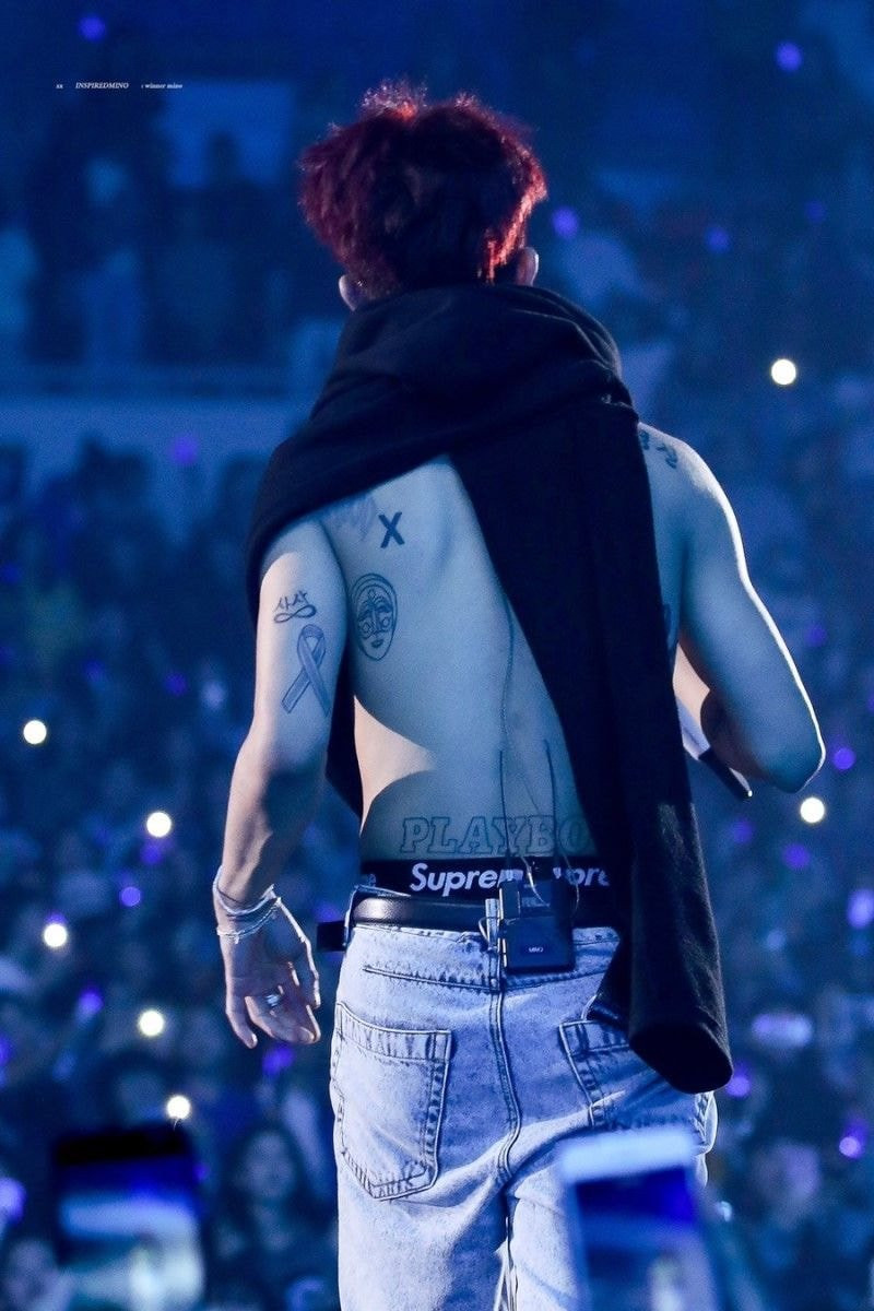 Trương Thiên Ái gặp sự cố hot search vì trùng tên; Adele mặc bikini khoe vòng eo siêu nhỏ ảnh 3