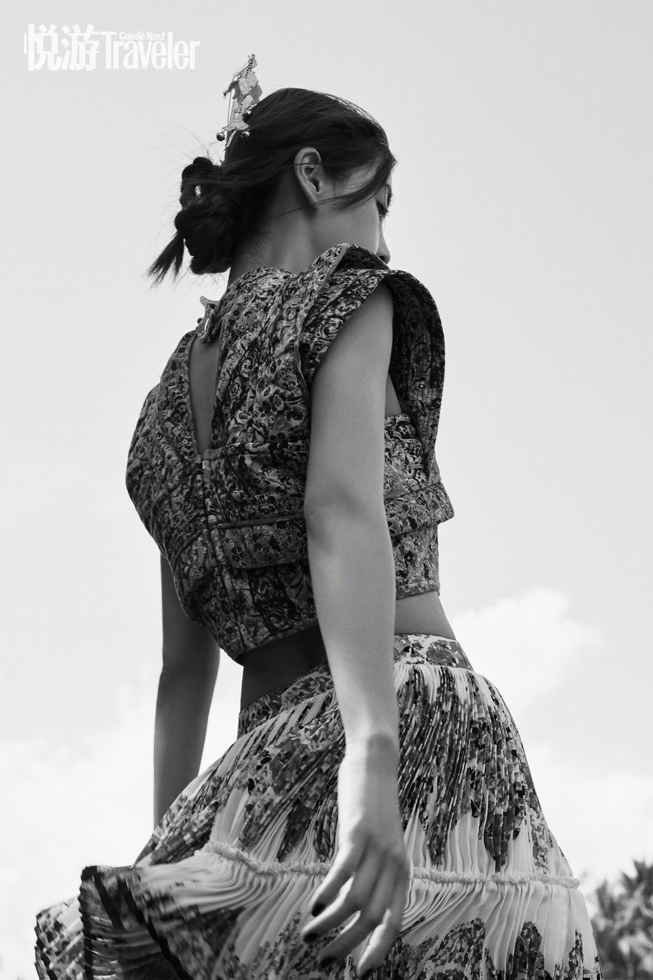 Đáp trả tin đồn xuống sắc, Angela Baby xuất hiện trong trang phục dân tộc Lê đẹp “hớp hồn“ ảnh 10