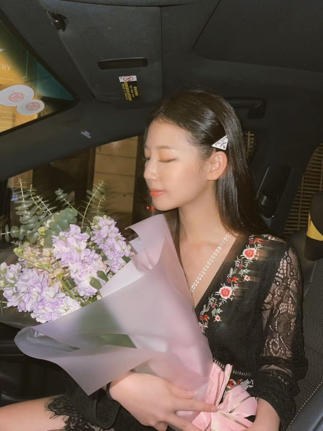 Trần Tiểu Vy ngay đầu năm đã khiến “dân tình mãn nhãn”; Vĩnh Thụy xuất hiện công khai bên bạn gái là “ái nữ” đại gia ảnh 6
