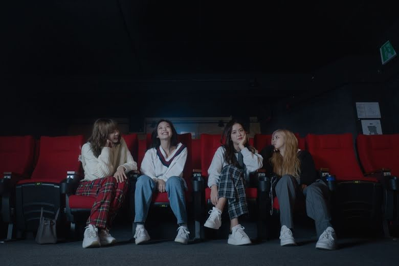 Ba thế hệ “người nhện” cùng xuất hiện? Triệu Lệ Dĩnh đẹp như “nữ thần” nhân dịp sinh nhật ảnh 12