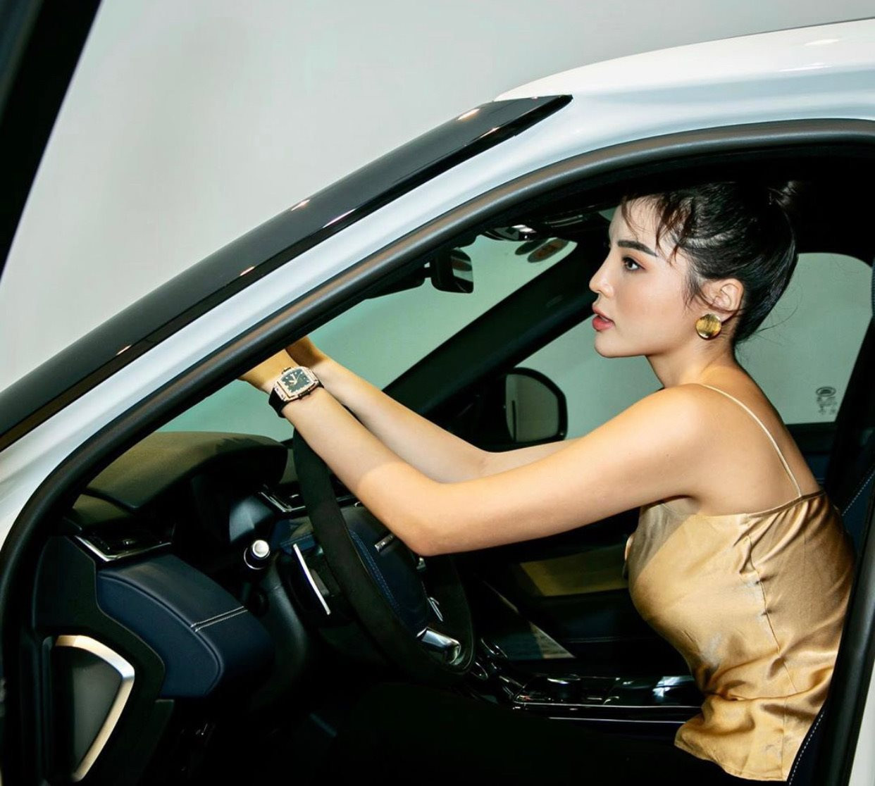 Showbiz Việt 13/7: Chỉ một câu nói, Hồ Ngọc Hà đã thể hiện đẳng cấp “nữ hoàng showbiz“ ảnh 2