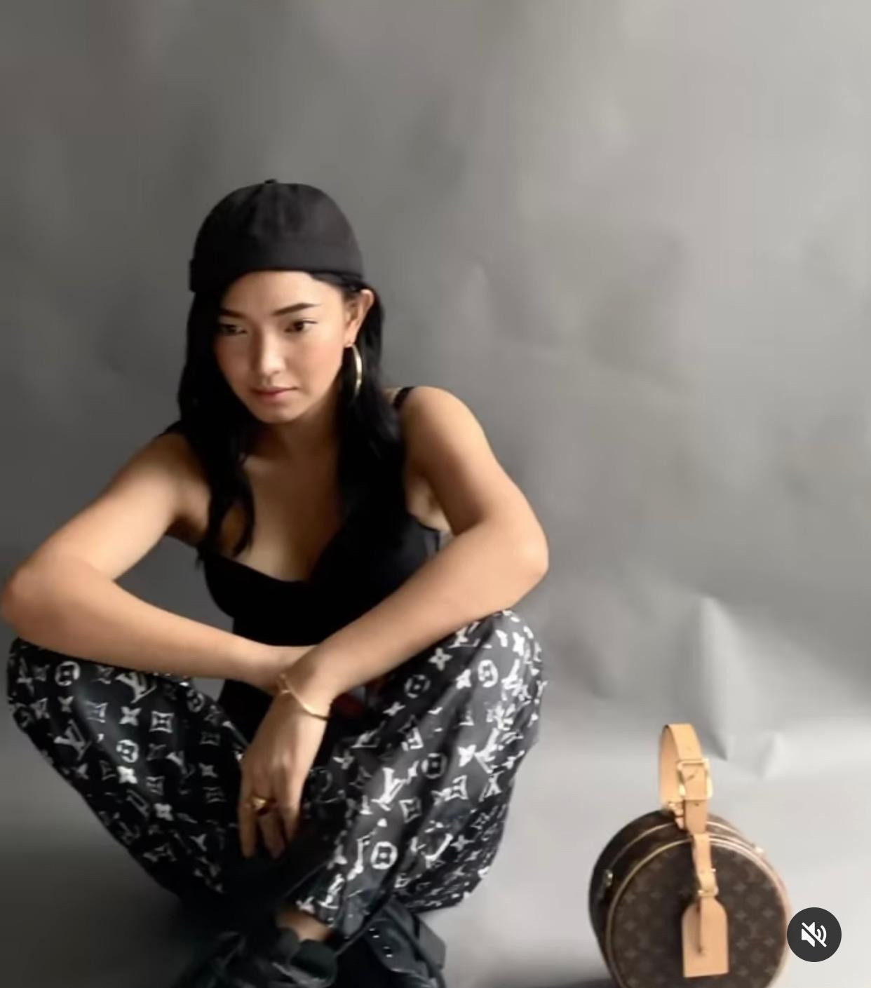 Showbiz Việt 15/7: Ninh Dương Lan Ngọc hở “bạo” khởi động Hè, Ngọc Trinh hóa “trẻ thơ“ ảnh 20