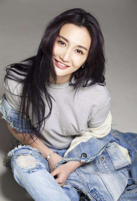 Showbiz châu Á 25/6: Lee Joon Gi tái xuất màn ảnh sau 2 năm vắng bóng với “Hoa Quỷ“ ảnh 9