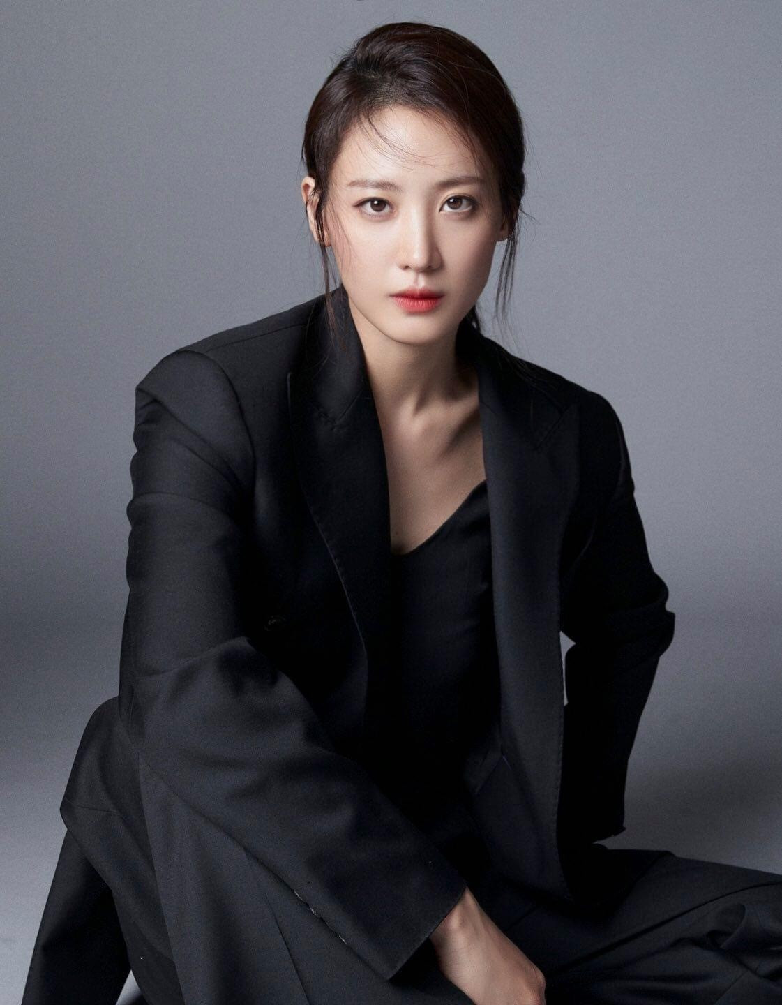 “Kiều nữ” Hàn Quốc đầu tiên từng góp mặt trong Avengers về chung “nhà” với Black Pink ảnh 3