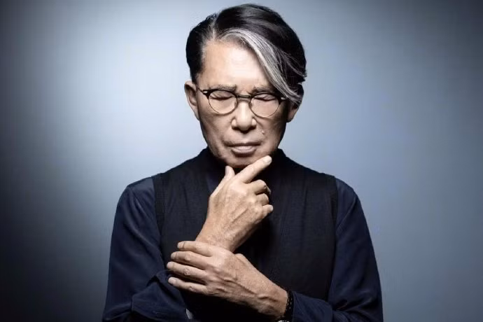 Người sáng lập thương hiệu Kenzo qua đời vì COVID-19; Bành Dục Sướng đẹp như truyện tranh ảnh 1
