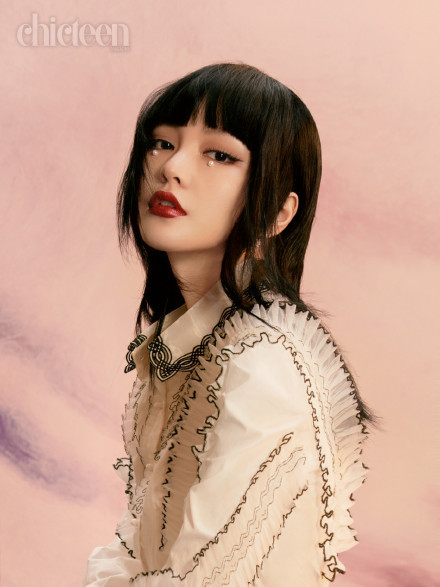 "Choáng toàn tập" trước bức ảnh "tái xuất" gần đây của Chu Dương Thanh ảnh 8