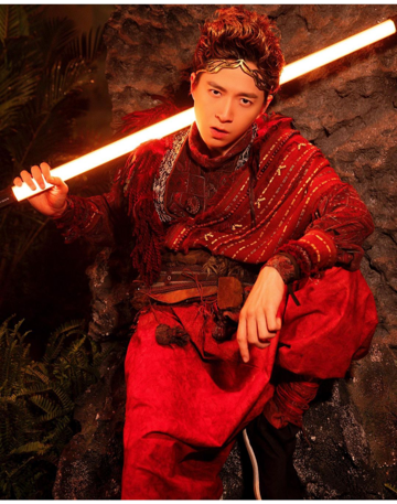 Á hậu Thúy Vân khoe “thiên thần”, cư dân mạng lại “sốt” với đôi bàn tay nhỏ “thần thánh“ ảnh 8