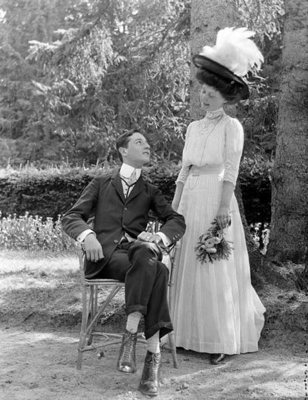 Chàng trai 9X sốc nặng khi nhìn thấy kiếp trước, “người song trùng” trong bức ảnh năm 1905 ảnh 9