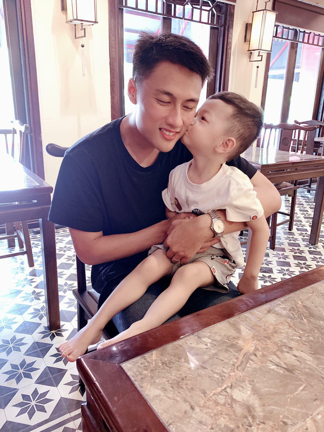 H&#224;nh tr&#236;nh y&#234;u gian nan v&#224; c&#225;i kết cực ngọt của Mạc Hồng Qu&#226;n - Kỳ H&#226;n: Từ ồn &#224;o t&#236;nh tay ba đến hạnh ph&#250;c vi&#234;n m&#227;n sau 4 năm kết h&#244;n - Ảnh 11.